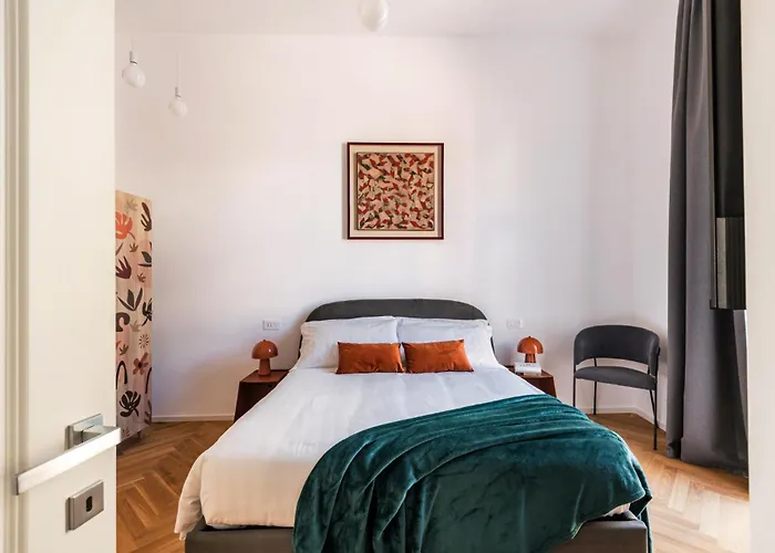 Appartamento The Rent - Colored Three-room In The Barberini Area Roma