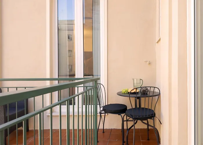 The Rent - Colored Three-room In The Barberini Area