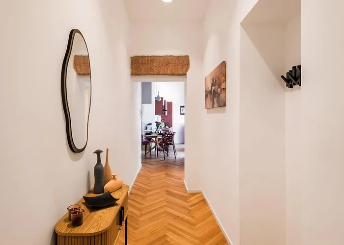 Appartamento The Rent - Colored Three-room In The Barberini Area